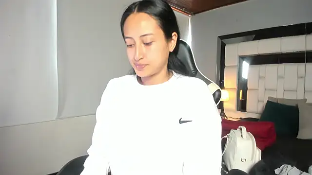 Adhara7 online show from 3, 11, 2025