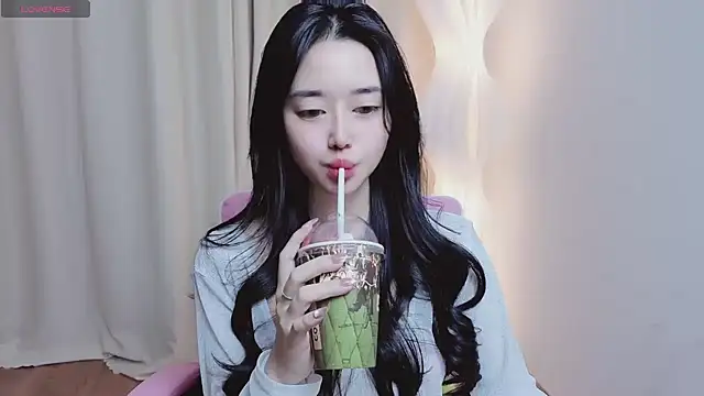 Snapshot of Miu-999 chatting on 1, 4, 2026 Miu-999 online show from 1, 4, 2026