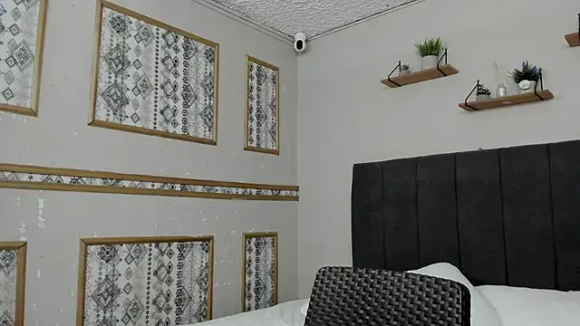 Snapshot of Riky_Strong chatting on 9, 11, 2025 Riky Strong online show from 9, 11, 2025