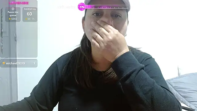 Snapshot of haashkyo chatting on 25, 10, 2025 haashkyo online show from 25, 10, 2025