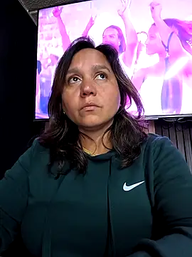 Snapshot of haashkyo chatting on 9, 11, 2025 haashkyo online show from 9, 11, 2025