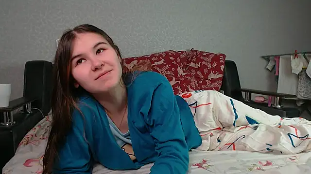Snapshot of litle_owl chatting on 4, 6, 2026 litle owl online show from 4, 6, 2026