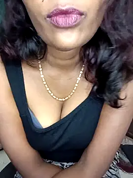 Snapshot of Tamil_kavinila chatting on 9, 10, 2025 Tamil kavinila online show from 9, 10, 2025