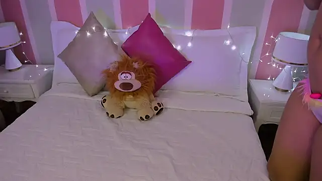 Shaleena  online show from 17, 12, 2025