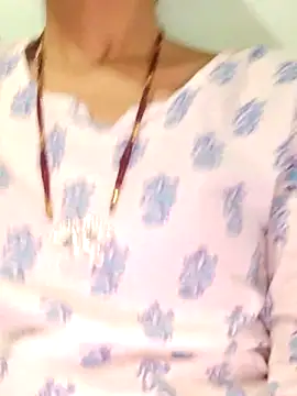 Snapshot of poojam93 chatting on 19, 9, 2025 poojam93 online show from 19, 9, 2025