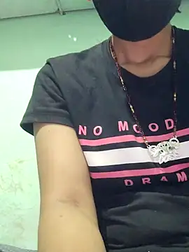 Snapshot of poojam93 chatting on 22, 9, 2025 poojam93 online show from 22, 9, 2025