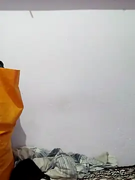 Snapshot of poojam93 chatting on 28, 10, 2025 poojam93 online show from 28, 10, 2025