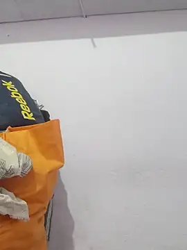 Snapshot of poojam93 chatting on 29, 10, 2025 poojam93 online show from 29, 10, 2025