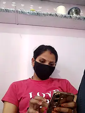 Snapshot of poojam93 chatting on 1, 11, 2025 poojam93 online show from 1, 11, 2025