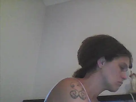 sarahkat86 online show from 24, 3, 2026