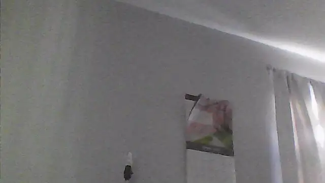 sarahkat86 online show from 14, 4, 2026