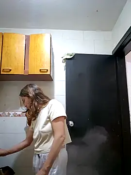 aytanna torrez online show from 6, 11, 2025