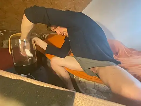 Snapshot of Salon1986 chatting on 17, 9, 2025 Salon1986 online show from 17, 9, 2025