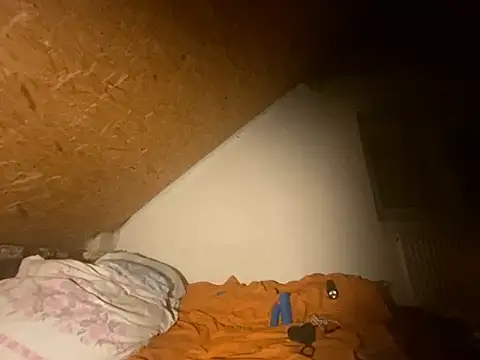 Snapshot of Salon1986 chatting on 12, 10, 2025 Salon1986 online show from 12, 10, 2025