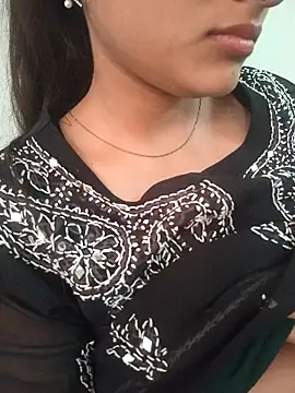 Snapshot of Neha_Tyagi chatting on 29, 10, 2025 Neha Tyagi online show from 29, 10, 2025