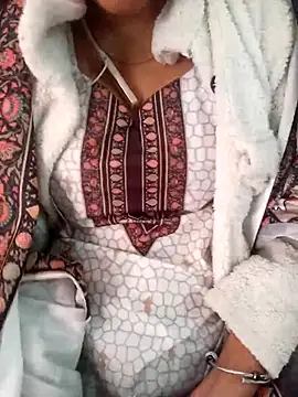 Snapshot of Neha_Tyagi chatting on 18, 11, 2025 Neha Tyagi online show from 18, 11, 2025