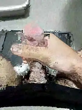 Snapshot of Trsc234 chatting on 17, 11, 2025 Trsc234 online show from 17, 11, 2025