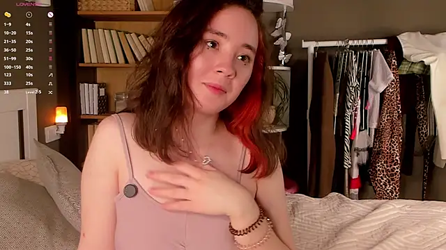 Snapshot of AlbertaClack chatting on 24, 11, 2025 AlbertaClack online show from 24, 11, 2025