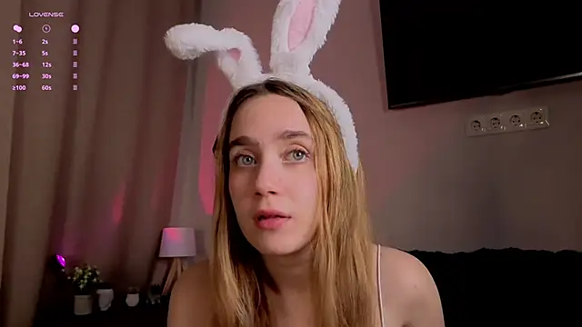 Snapshot of EarleneBrayton chatting on 14, 9, 2025 EarleneBrayton online show from 14, 9, 2025