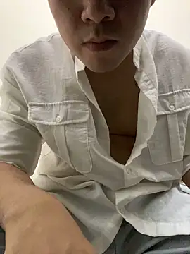 Snapshot of lahungdj12 chatting on 24, 10, 2025 lahungdj12 online show from 24, 10, 2025