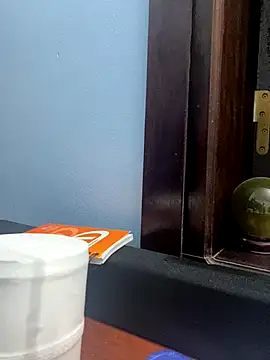 Snapshot of lahungdj12 chatting on 25, 10, 2025 lahungdj12 online show from 25, 10, 2025