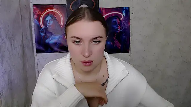 JuliaTopp  online show from 14, 10, 2025