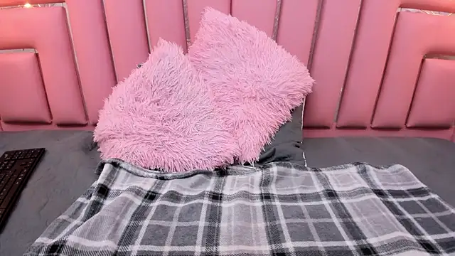 LITTLESUSSYY  online show from 14, 11, 2025