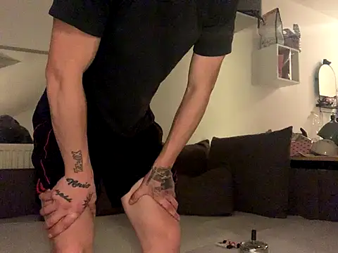 Snapshot of DuGurke chatting on 6, 10, 2025 DuGurke online show from 6, 10, 2025