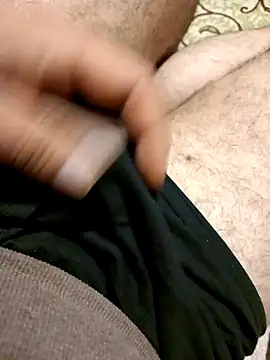 Snapshot of bullut06 chatting on 26, 10, 2025 bullut06 online show from 26, 10, 2025