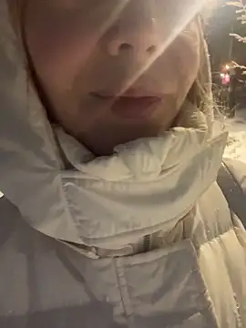 Snapshot of Natalee_Love chatting on 23, 12, 2025 Natalee Love online show from 23, 12, 2025