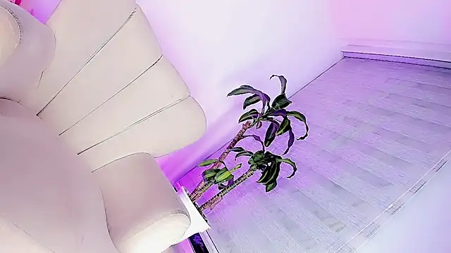 Snapshot of Eboney_Hott chatting on 28, 5, 2026 Eboney Hott online show from 28, 5, 2026
