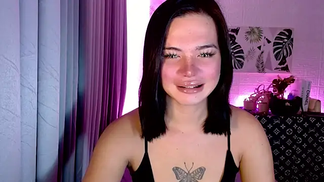 Snapshot of _SexyButterfly chatting on 14, 10, 2025 SexyButterfly online show from 14, 10, 2025