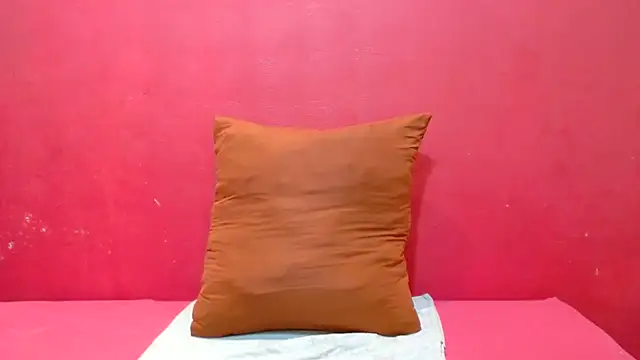 GlowGoddessxx online show from 27, 10, 2025