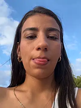 -juicy  online show from 3, 11, 2025