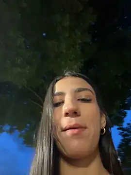-juicy  online show from 9, 6, 2026