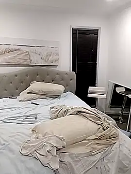 iamthepublickmasterbater online show from 14, 10, 2025