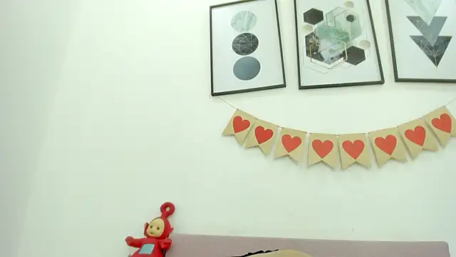 Sabrina Andrew online show from 27, 3, 2026