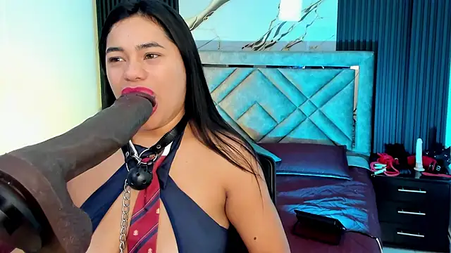 Issafoxx online show from 29, 9, 2025