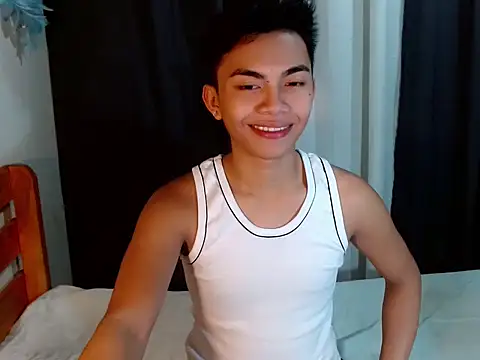 Snapshot of urguy_marco chatting on 13, 9, 2025 urguy marco online show from 13, 9, 2025