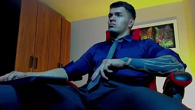 ALPHA DOMINUS  online show from 10, 9, 2025