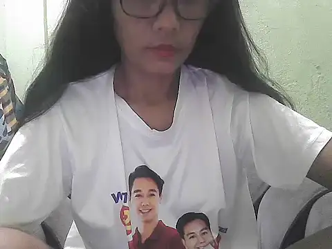 HotLadyPinay32 online show from 30, 11, 2025