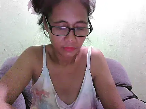 HotLadyPinay32 online show from 26, 3, 2026