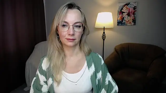 Ava Elior online show from 9, 9, 2025