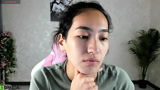 FlirtyAura online show from 29, 9, 2025