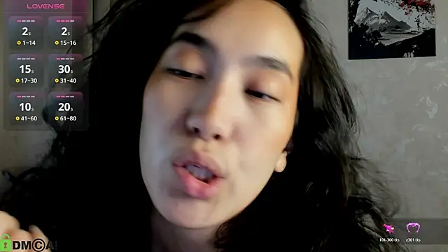 FlirtyAura online show from 28, 11, 2025