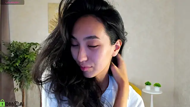 Snapshot of FlirtyAura chatting on 30, 4, 2026 FlirtyAura online show from 30, 4, 2026