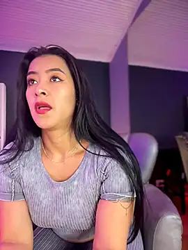 BellaFernandez   online show from 13, 7, 2026