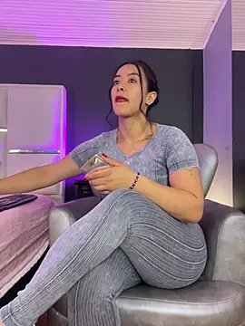 BellaFernandez   online show from 30, 7, 2026