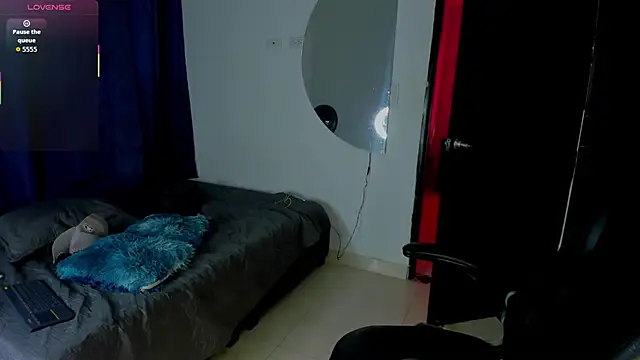 Snapshot of Levi_ferrer1 chatting on 3, 10, 2025 Levi ferrer1 online show from 3, 10, 2025