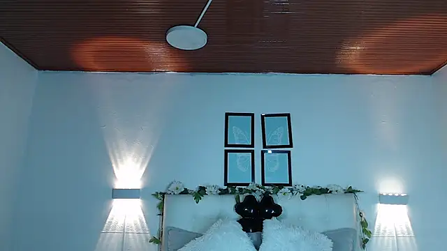 Megan 05  online show from 22, 11, 2025